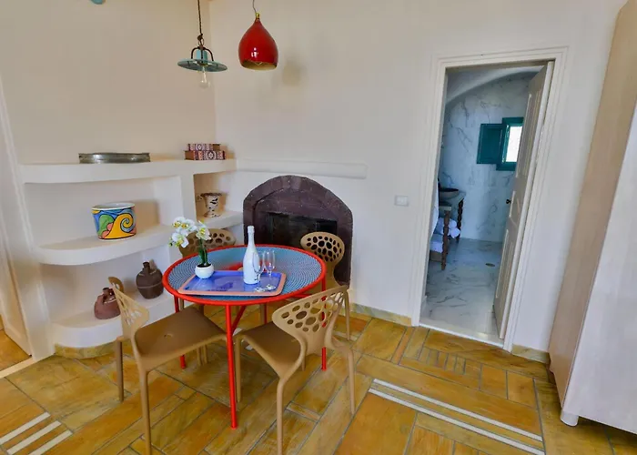 Magnificent Santorini 3 Bedrooms Royal Beautiful Caldera View