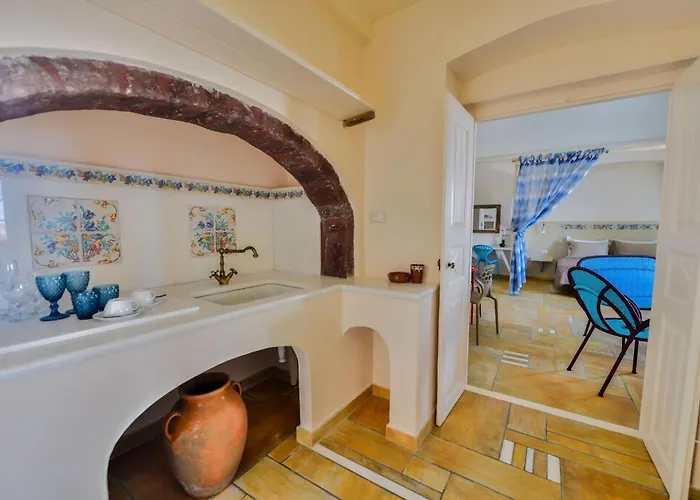 Villa Magnificent Santorini 3 Bedrooms Royal Beautiful Caldera View