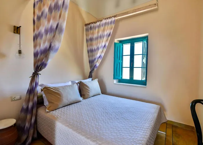 Magnificent Santorini 3 Bedrooms Royal Beautiful Caldera View Villa *