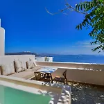 Magnificent Santorini 3 Bedrooms Royal Beautiful Caldera View * Οία