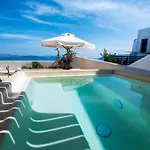 Magnificent Santorini 3 Bedrooms Royal Beautiful Caldera View * Οία