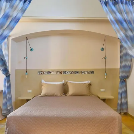 Villa Magnificent Santorini 3 Bedrooms Royal Beautiful Caldera View