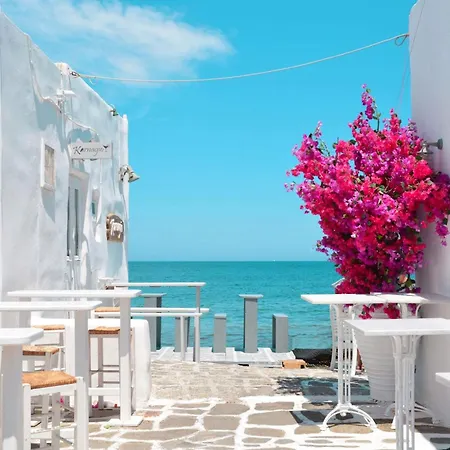 Magnificent Santorini 3 Bedrooms Royal Beautiful Caldera View With 2 Outdoor Hot Tubs 别墅