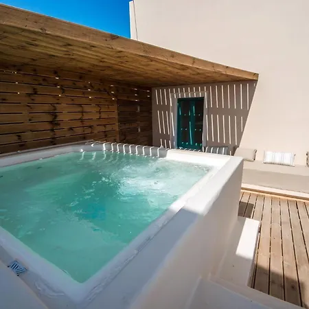 别墅 Magnificent Santorini 3 Bedrooms Royal Beautiful Caldera View With 2 Outdoor Hot Tubs